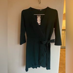 NWT boohoo Formal Tie Wrap Frill Skater Dress